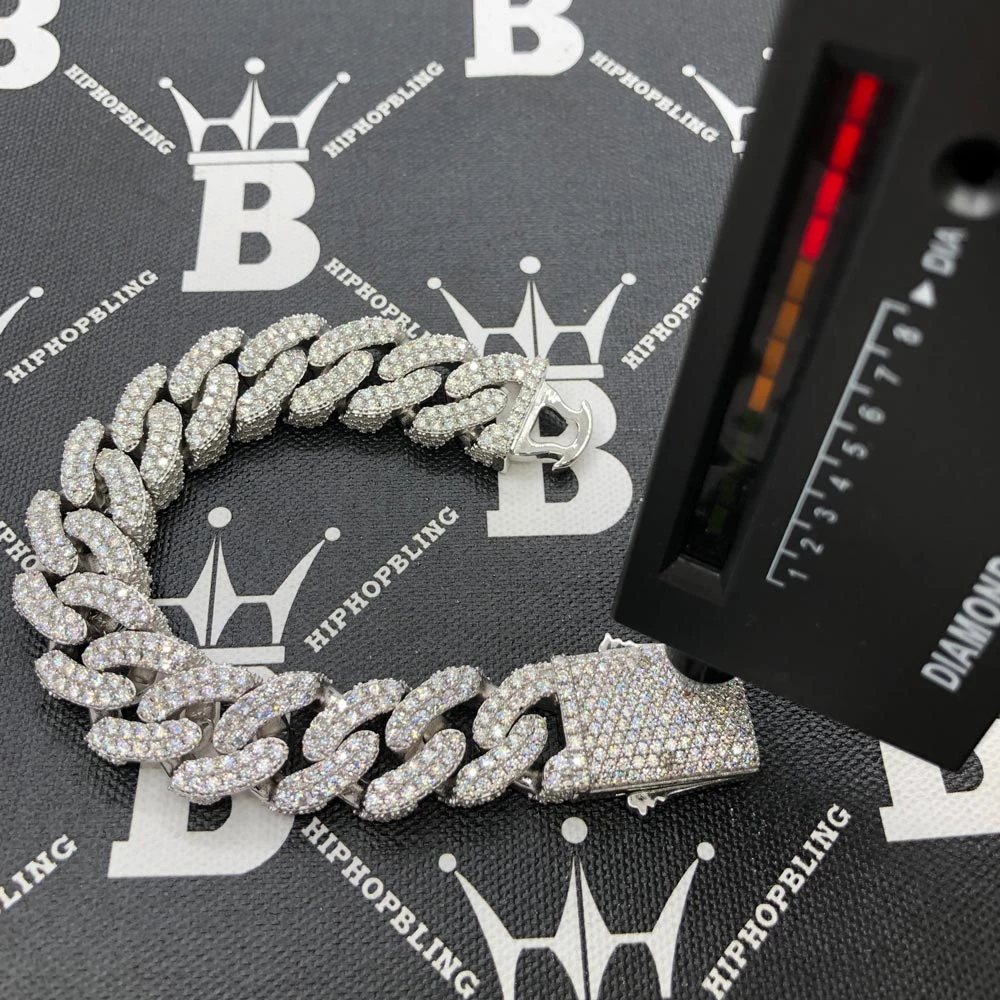 3D Cuban Moissanite Bracelet Iced Out 18MM .925 Sterling Silver 1 3D Cuban Moissanite Bracelet Iced Out 18MM .925 Sterling Silver