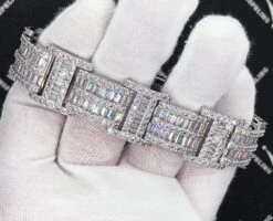 Baguette Bar Link Custom VVS Iced Out Hip Hop Bracelet 7 Baguette Bar Link Custom VVS Iced Out Hip Hop Bracelet -Jewelry Sales Store baguette bar link custom vvs iced out hip hop bracelet hiphopbling 173464